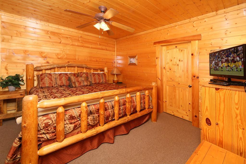 Rising Eagle Lodge - Eight Bedroom Pigeon Forge Luaran gambar